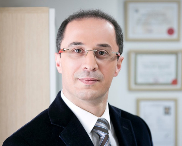 Doç. Dr. Ahmet İslam